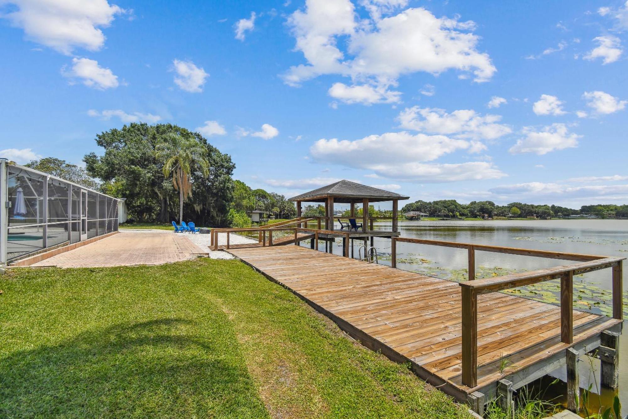 Lake House Westchase Area. Heated Pool Waterfront! Тампа Екстер'єр фото
