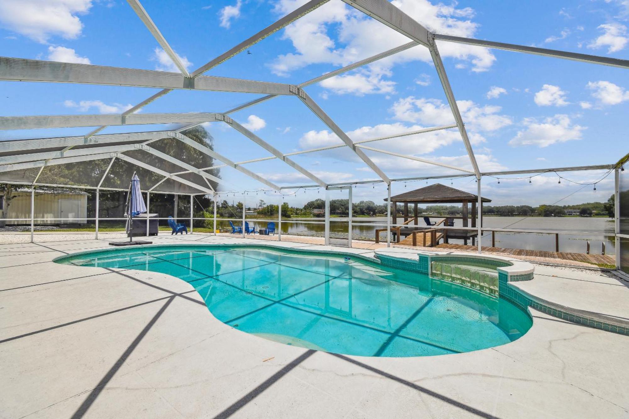 Lake House Westchase Area. Heated Pool Waterfront! Тампа Екстер'єр фото